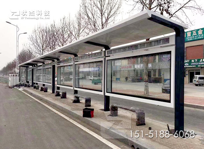山東聊城加長(zhǎng)型公交站臺(tái)安裝完成-圖片1