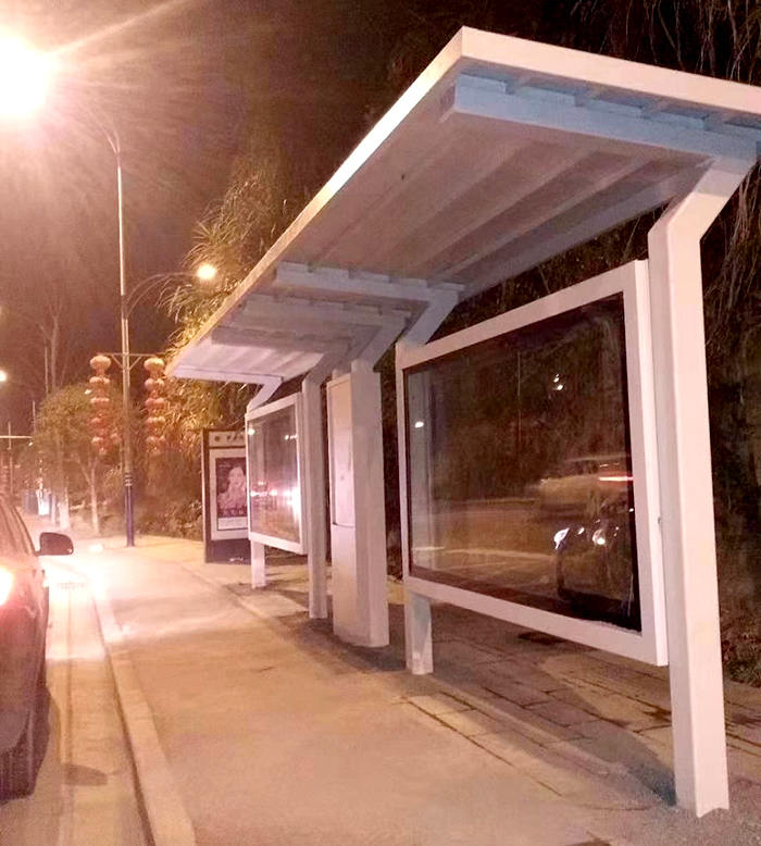 湖南吉首公交站臺候車亭安裝完成-圖片3